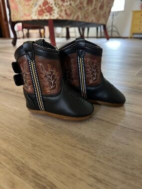 Toddler Black and Brown Western Booties - Soft Cowboy-Style Boots